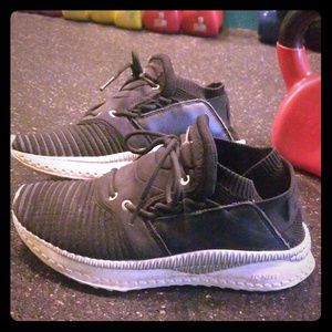 Pumpa Tennis Shoes